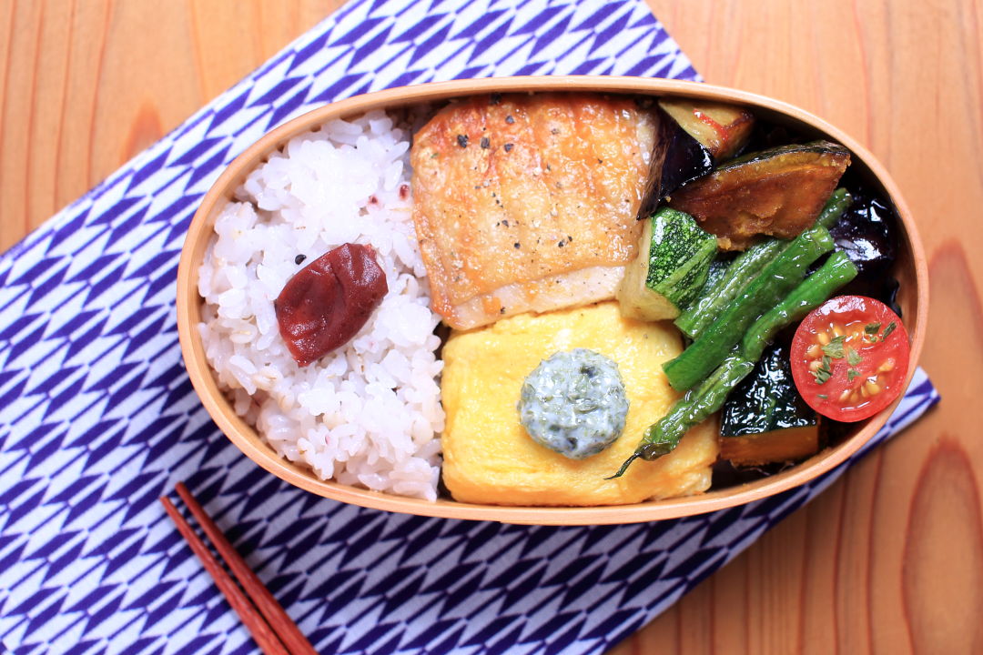 グリルチキンのお弁当