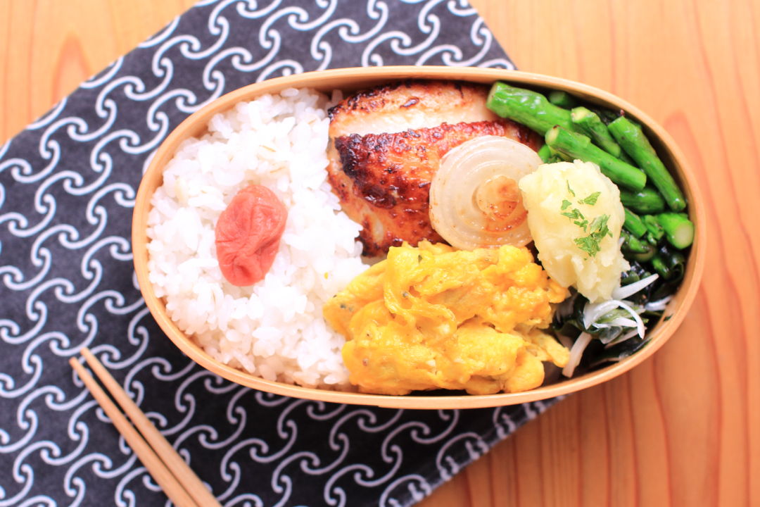 鶏の塩麹焼きのお弁当